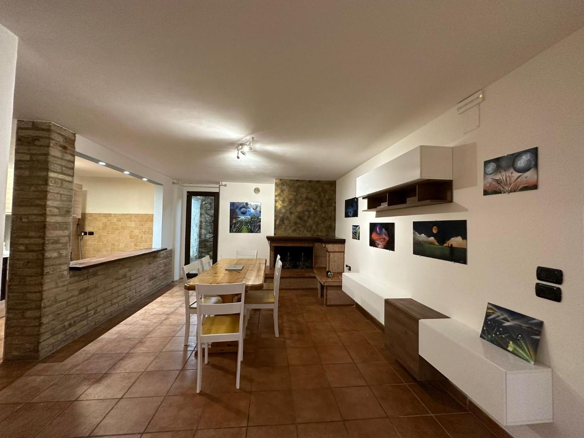 House Gallery Guest house